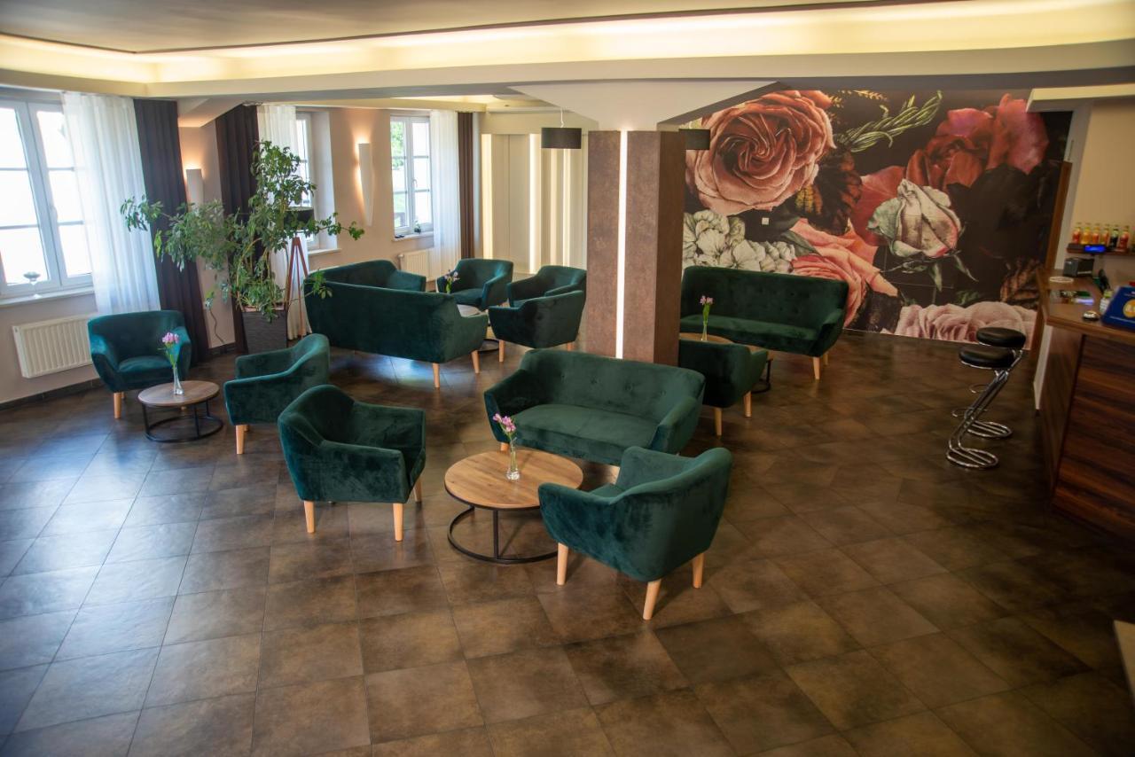 Centrum Restauracyjno-Hotelowe Florres Pawłowiczki Extérieur photo