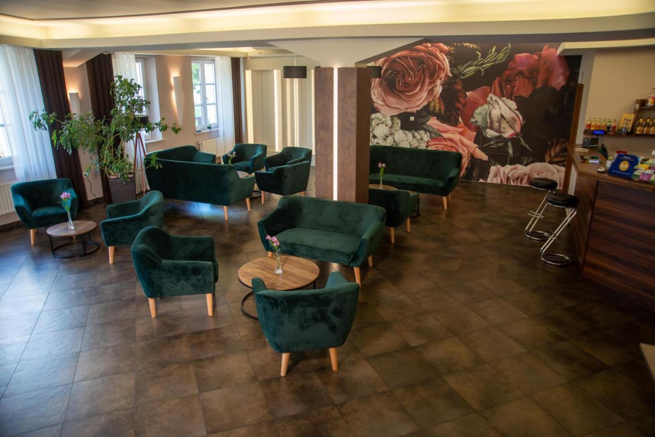 Centrum Restauracyjno-Hotelowe Florres Pawłowiczki Extérieur photo